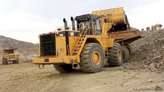 Rock amp Roll CAT 990H loading 773Bs [upl. by Vladimir]